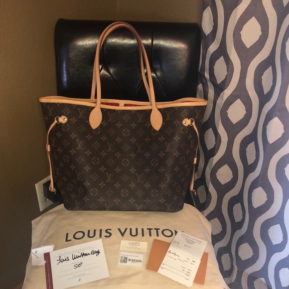 Louis Vuitton Handbags - Louis Vuitton Neverfull MM❤️Sale for one day!!